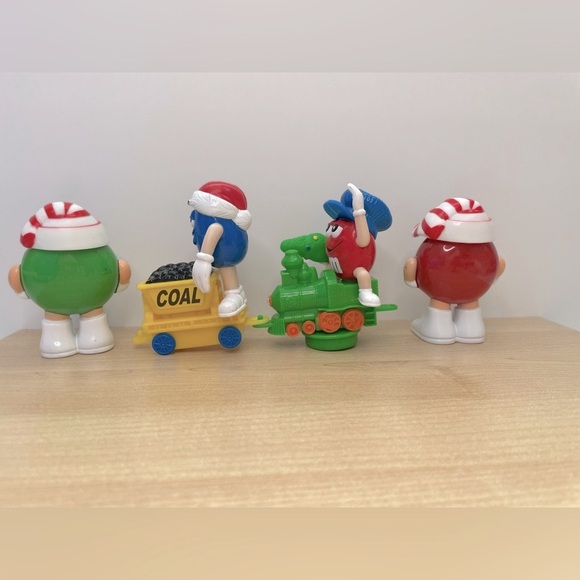 2 M&M Christmas Candy Dispenser and 2 Christmas Trains Toys Bundle - Picture 5 of 11